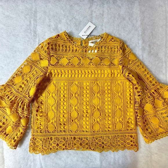 Ellison Tops - Ellison NWT Mustard Yellow Geometric Lace Bell Sleeve Top KT-1515-6 Womens Small